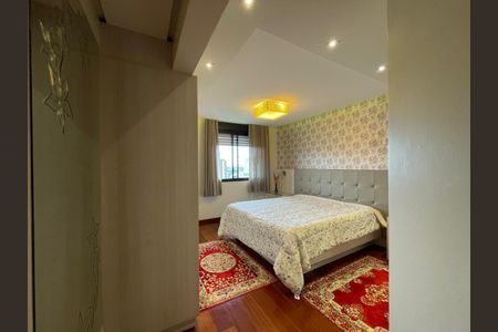 Apartamento à venda com 194m², 3 quartos e 1 vaga