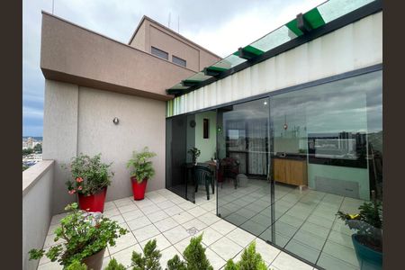 Apartamento à venda com 194m², 3 quartos e 1 vaga