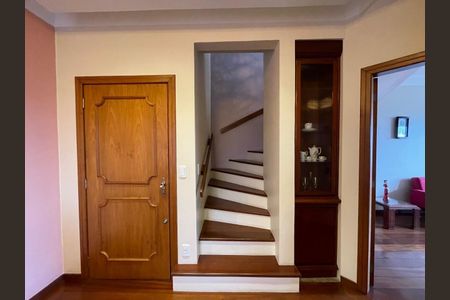 Apartamento à venda com 194m², 3 quartos e 1 vaga