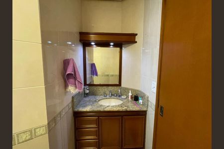 Apartamento à venda com 194m², 3 quartos e 1 vaga