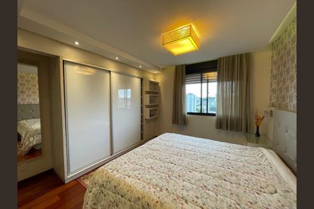 Apartamento à venda com 194m², 3 quartos e 1 vaga