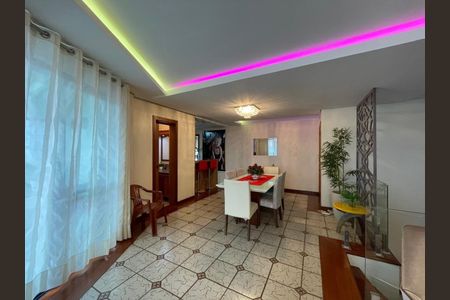 Apartamento à venda com 194m², 3 quartos e 1 vaga