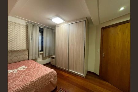 Apartamento à venda com 194m², 3 quartos e 1 vaga