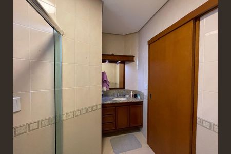 Apartamento à venda com 194m², 3 quartos e 1 vaga