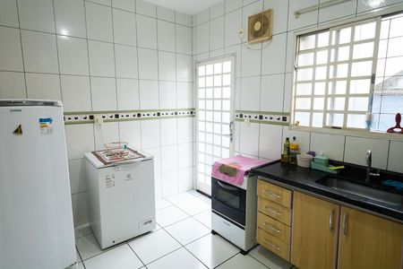 Casa de condomínio para alugar com 100m², 2 quartos e 1 vaga Casa de condomínio para alugar com 100m², 2 quartos e 1 vagaBanheiro 2