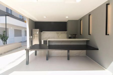Apartamento à venda com 43m², 2 quartos e 1 vaga Apartamento à venda com 43m², 2 quartos e 1 vagaÁrea Comum