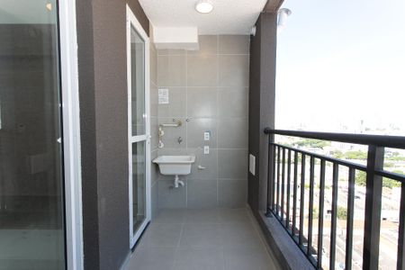 Apartamento à venda com 43m², 2 quartos e 1 vaga Apartamento à venda com 43m², 2 quartos e 1 vagaVaranda / Área de Serviço