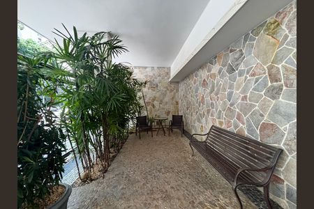 Apartamento à venda com 222m², 4 quartos e 1 vaga Apartamento à venda com 222m², 4 quartos e 1 vagaPortaria