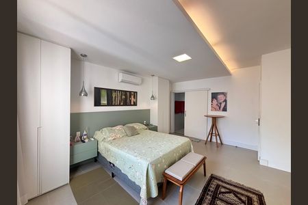 Apartamento à venda com 222m², 4 quartos e 1 vaga Apartamento à venda com 222m², 4 quartos e 1 vagaSuíte 3