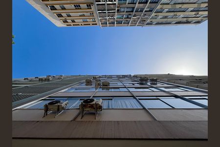 Apartamento à venda com 222m², 4 quartos e 1 vaga Apartamento à venda com 222m², 4 quartos e 1 vagaFachada