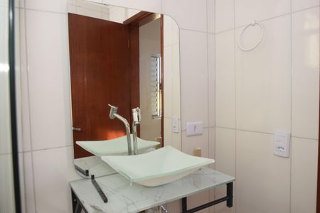 Casa para alugar com 55m², 2 quartos e sem vagaBanheiro da Suíte