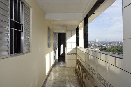 Casa para alugar com 55m², 2 quartos e sem vagaVaranda