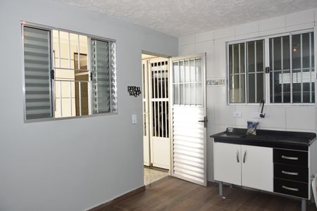 Cozinha de casa para alugar com 2 quartos, 55m² em Jardim Macedonia, Embu das Artes