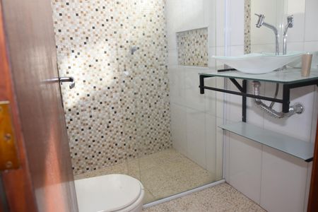 Casa para alugar com 55m², 2 quartos e sem vagaBanheiro da Suíte