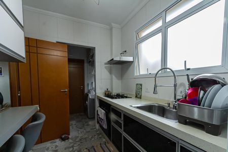 Apartamento à venda com 98m², 3 quartos e 2 vagas Apartamento à venda com 98m², 3 quartos e 2 vagasCozinha