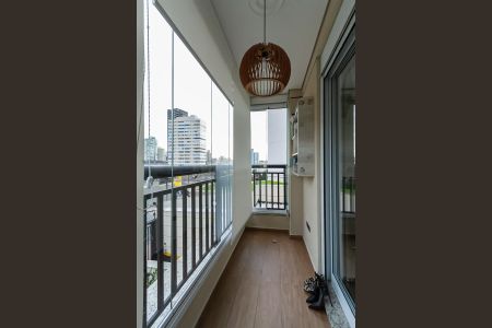 Apartamento à venda com 98m², 3 quartos e 2 vagas Apartamento à venda com 98m², 3 quartos e 2 vagasVaranda da Suíte