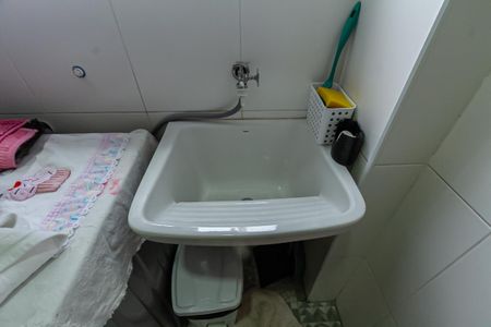 Apartamento à venda com 98m², 3 quartos e 2 vagas Apartamento à venda com 98m², 3 quartos e 2 vagasÁrea de Serviço
