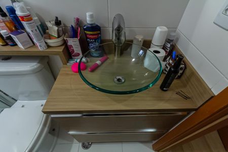 Apartamento à venda com 98m², 3 quartos e 2 vagas Apartamento à venda com 98m², 3 quartos e 2 vagasBanheiro da Suíte