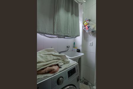 Apartamento à venda com 98m², 3 quartos e 2 vagas Apartamento à venda com 98m², 3 quartos e 2 vagasÁrea de Serviço