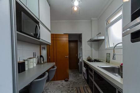 Apartamento à venda com 98m², 3 quartos e 2 vagas Apartamento à venda com 98m², 3 quartos e 2 vagasCozinha