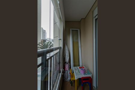 Apartamento à venda com 98m², 3 quartos e 2 vagas Apartamento à venda com 98m², 3 quartos e 2 vagasVaranda dos Quartos