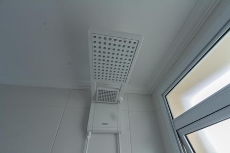 Apartamento à venda com 98m², 3 quartos e 2 vagas Apartamento à venda com 98m², 3 quartos e 2 vagasBanheiro Social