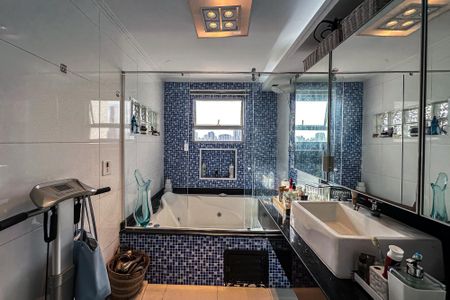 Apartamento para alugar com 150m², 3 quartos e 1 vagaBanheiro da Suíte