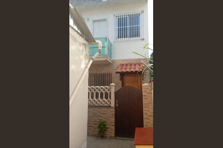 Apartamento para alugar com 70m², 2 quartos e sem vagaEscada