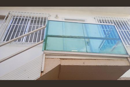 Apartamento para alugar com 70m², 2 quartos e sem vagaFachada