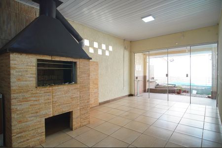 Casa à venda com 140m², 3 quartos e 2 vagasEspaço Gourmet