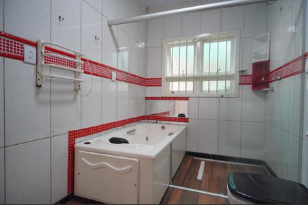 Casa à venda com 140m², 3 quartos e 2 vagasBanheiro da Suíte