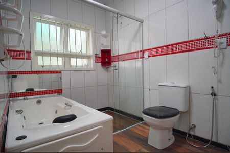 Casa à venda com 140m², 3 quartos e 2 vagasBanheiro da Suíte