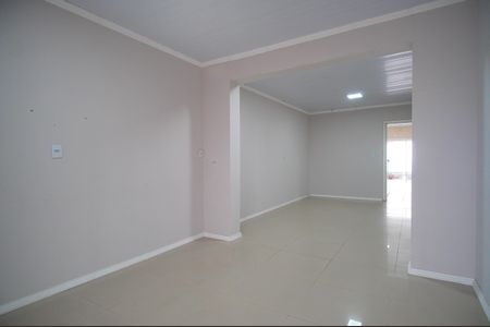 Casa à venda com 140m², 3 quartos e 2 vagasSala