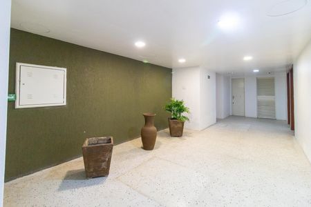 Apartamento à venda com 82m², 2 quartos e 1 vagaHall social