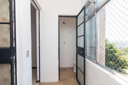 Apartamento à venda com 82m², 2 quartos e 1 vagaÁrea de Serviço