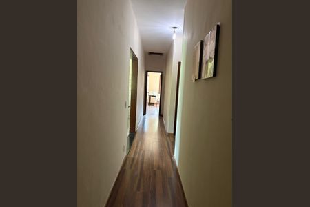 Casa de condomínio à venda com 200m², 4 quartos e 5 vagas