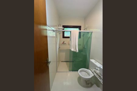 Casa de condomínio à venda com 200m², 4 quartos e 5 vagas