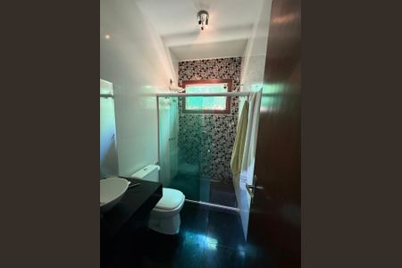 Casa de condomínio à venda com 200m², 4 quartos e 5 vagas