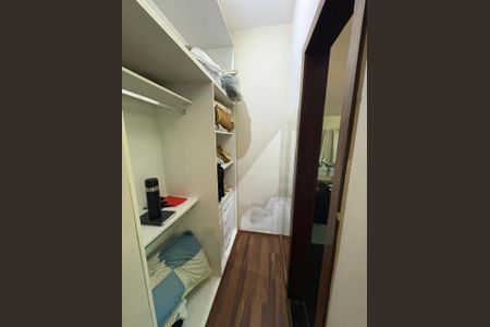 Casa de condomínio à venda com 200m², 4 quartos e 5 vagas