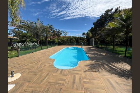 Casa de condomínio à venda com 200m², 4 quartos e 5 vagas