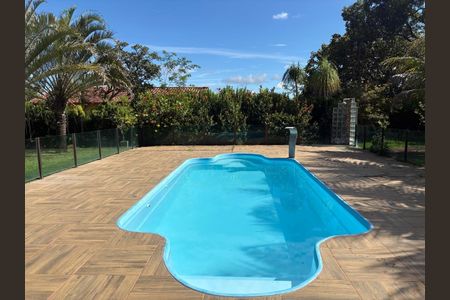 Casa de condomínio à venda com 200m², 4 quartos e 5 vagas