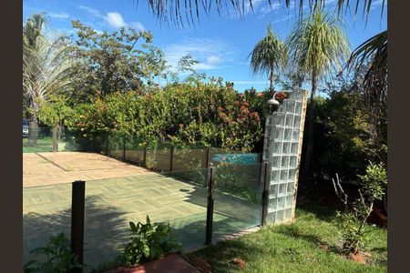 Casa de condomínio à venda com 200m², 4 quartos e 5 vagas