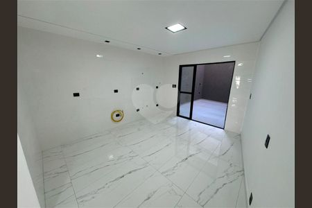Casa à venda com 2 quartos, 110m² em Penha de França, São Paulo