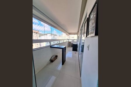 Apartamento à venda com 120m², 4 quartos e 3 vagas
