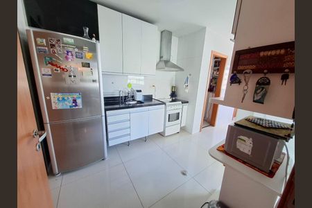 Apartamento à venda com 120m², 4 quartos e 3 vagas
