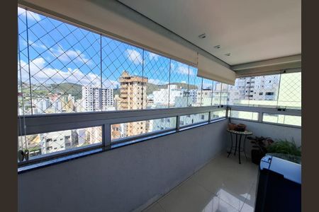 Apartamento à venda com 120m², 4 quartos e 3 vagas