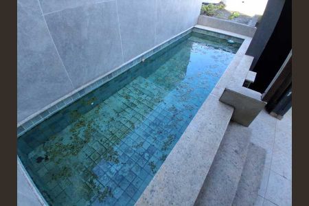 Casa à venda com 47m², 2 quartos e 1 vaga