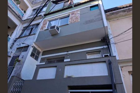 Casa à venda com 47m², 2 quartos e 1 vaga