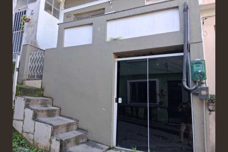 Casa à venda com 47m², 2 quartos e 1 vaga