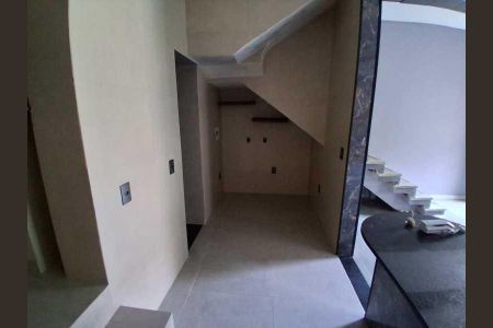Casa à venda com 47m², 2 quartos e 1 vaga